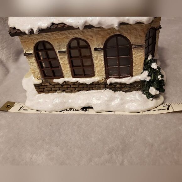 Berta Hummel "Holy Night Chapel" 2003 Hawthorne Village - Picture 8 of 12